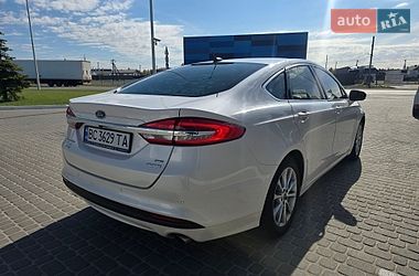 Седан Ford Fusion 2017 в Львові