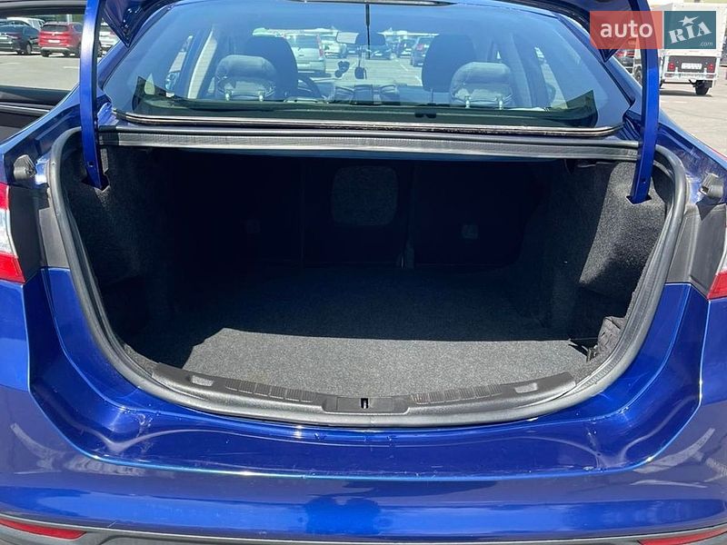 Седан Ford Fusion 2015 в Києві