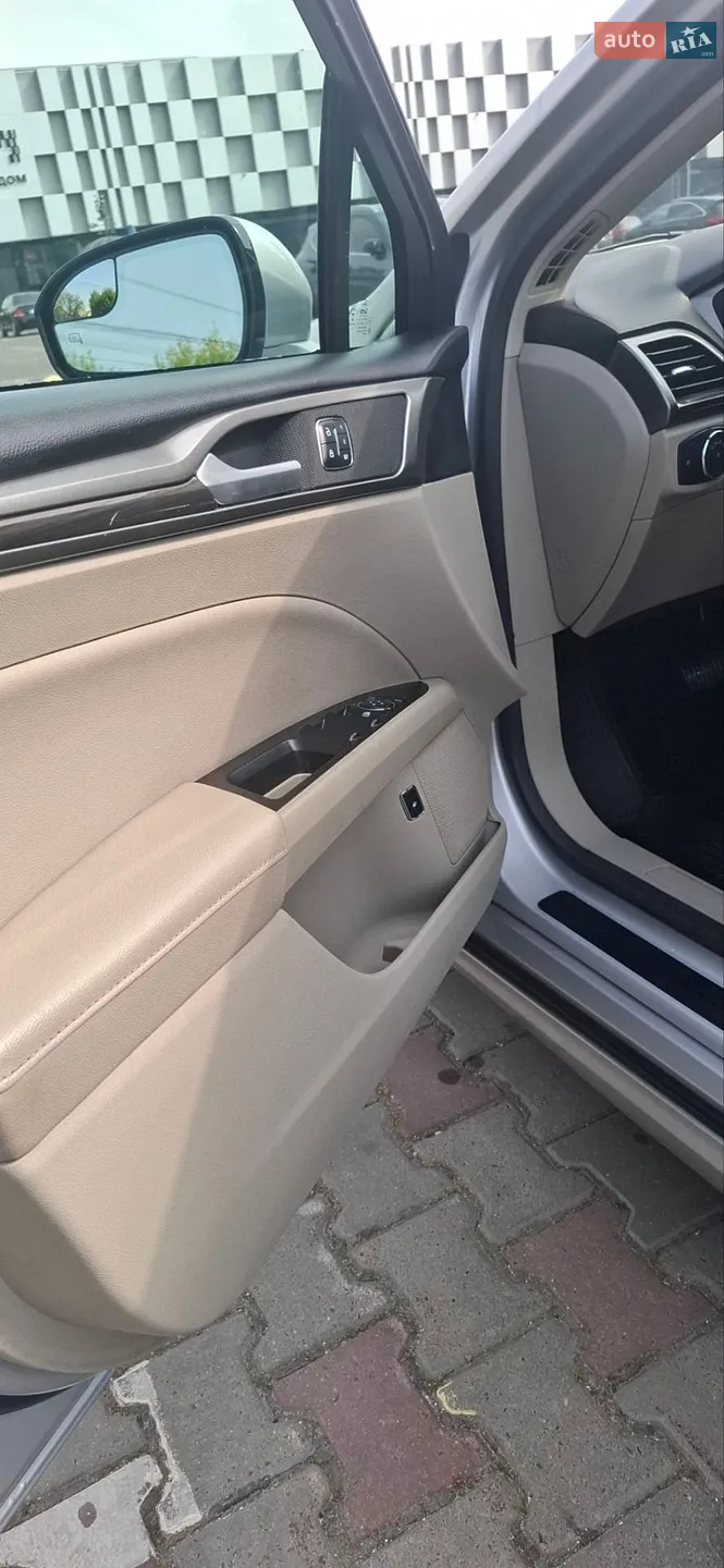 2016 Ford Fusion - мініатюра 10