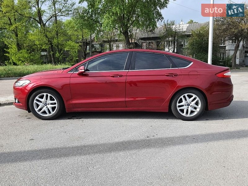 Седан Ford Fusion 2014 в Запоріжжі