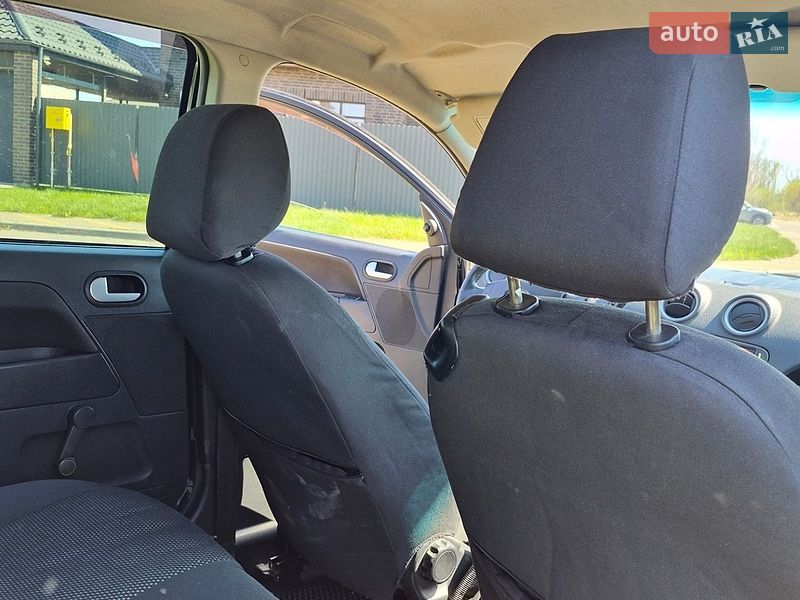 Хэтчбек Ford Fusion 2008 в Киеве