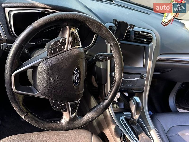 Седан Ford Fusion 2014 в Одесі