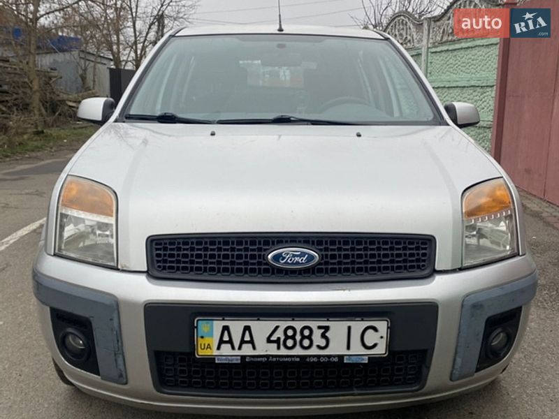 Хетчбек Ford Fusion 2009 в Києві