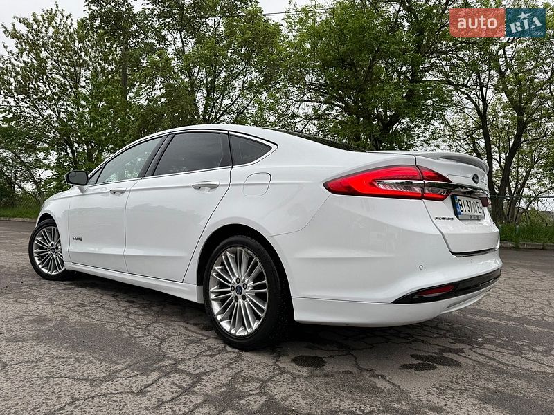 Седан Ford Fusion 2018 в Лубнах