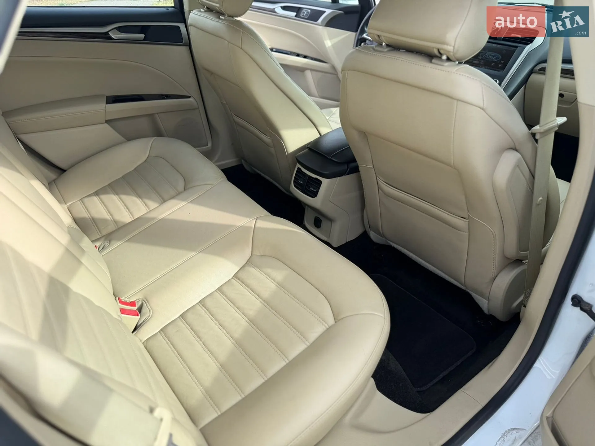2015 Ford Fusion - мініатюра 18