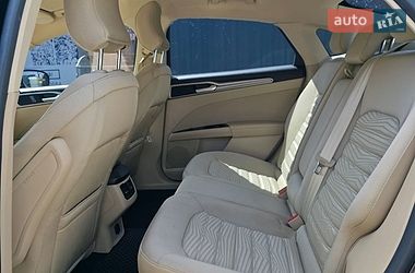 Седан Ford Fusion 2016 в Львові
