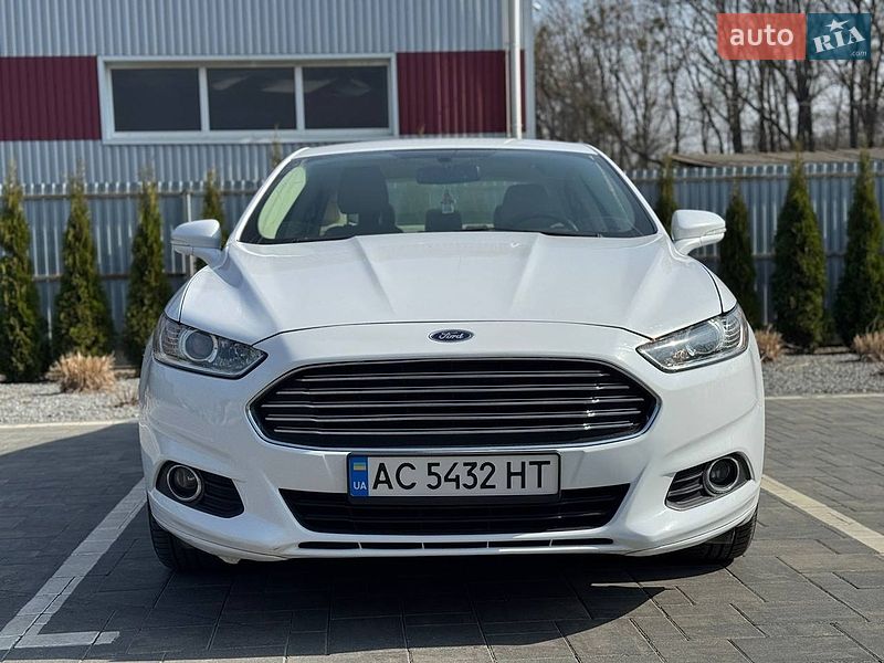 Седан Ford Fusion 2016 в Луцке