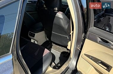 Седан Ford Fusion 2016 в Гореничах