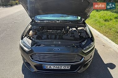 Седан Ford Fusion 2016 в Гореничах