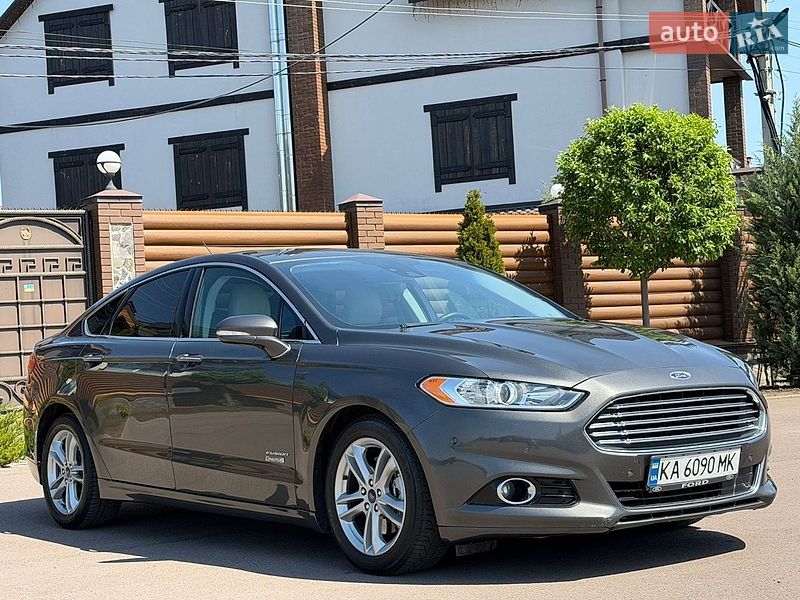 Седан Ford Fusion 2015 в Борисполе