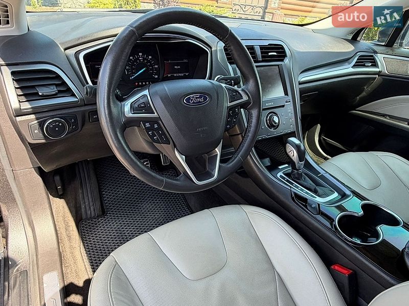 Седан Ford Fusion 2015 в Борисполе