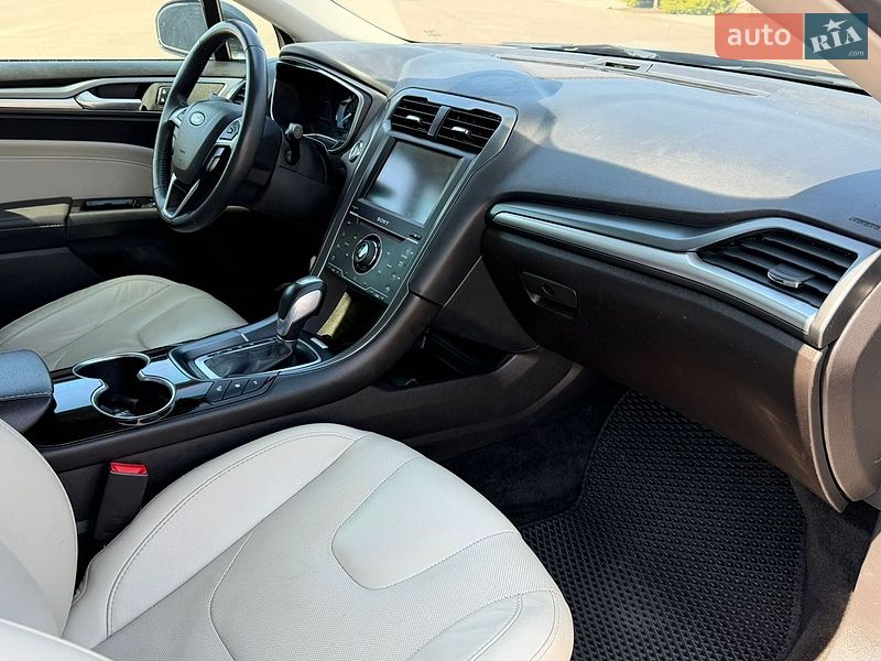 Седан Ford Fusion 2015 в Борисполе