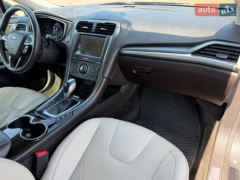 Седан Ford Fusion 2015 в Борисполе