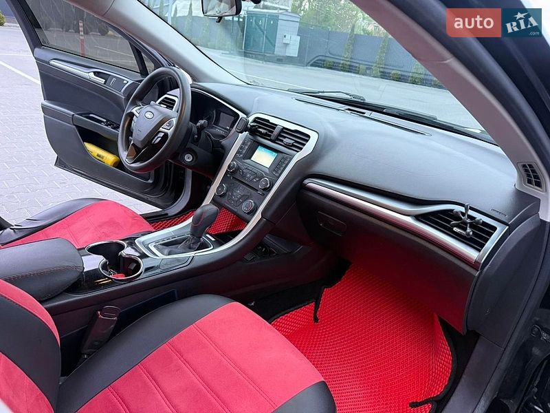 Седан Ford Fusion 2015 в Вінниці