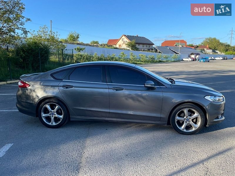 Седан Ford Fusion 2012 в Ужгороде
