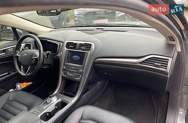 Седан Ford Fusion 2019 в Львове