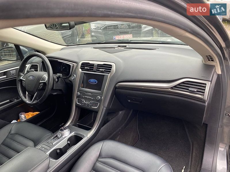 Седан Ford Fusion 2019 в Львове
