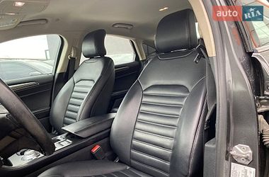 Седан Ford Fusion 2019 в Львове