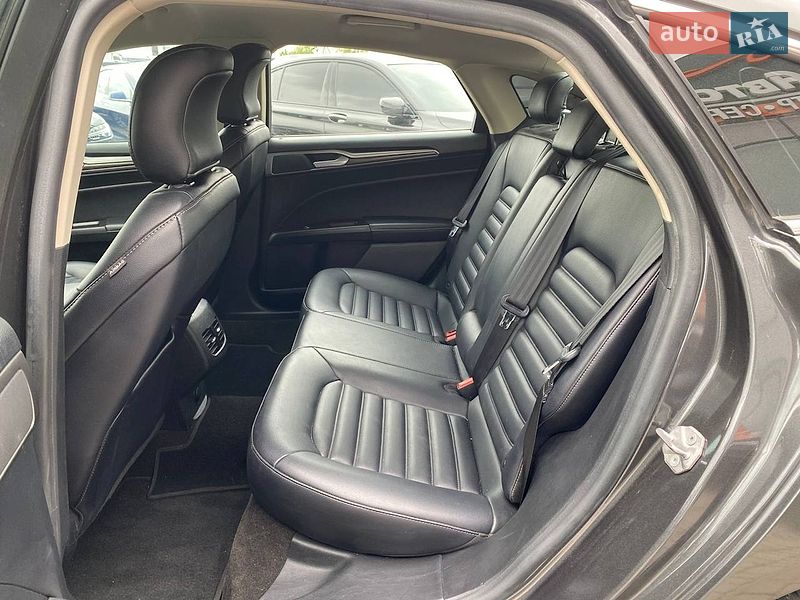 Седан Ford Fusion 2019 в Львове