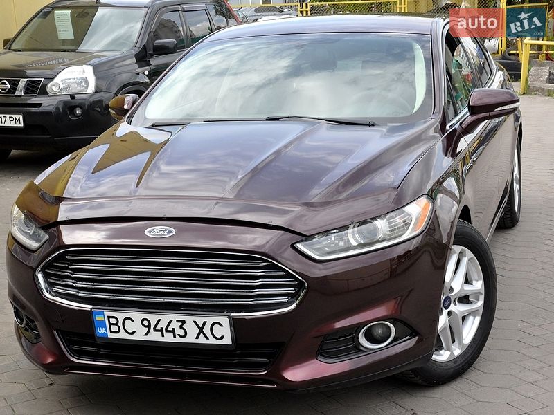 Седан Ford Fusion 2013 в Львове