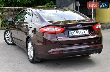 Седан Ford Fusion 2013 в Львове