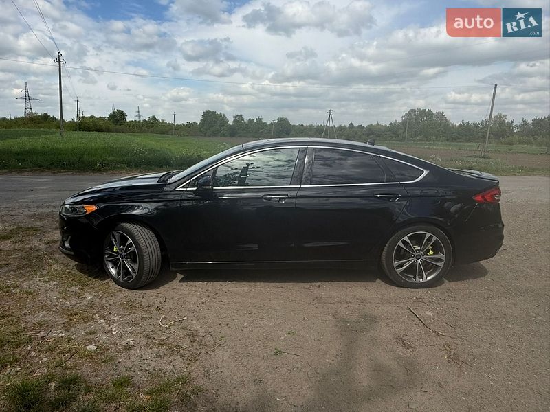Седан Ford Fusion 2019 в Каменке-Бугской