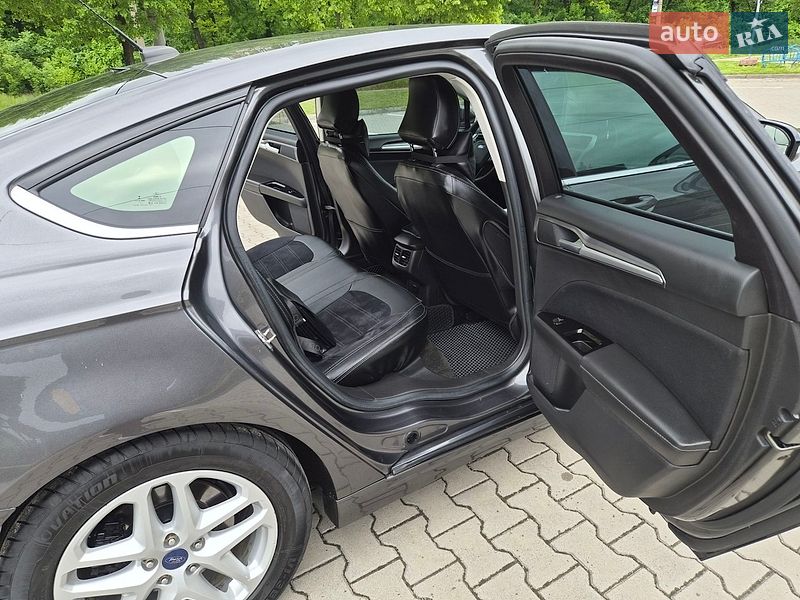 Седан Ford Fusion 2015 в Вінниці