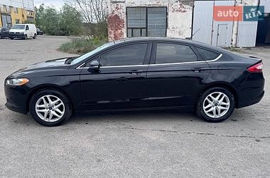 Седан Ford Fusion 2015 в Києві