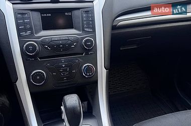 Седан Ford Fusion 2015 в Києві