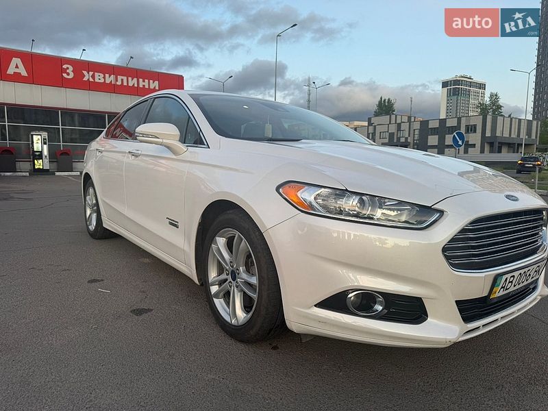 Седан Ford Fusion 2015 в Виннице