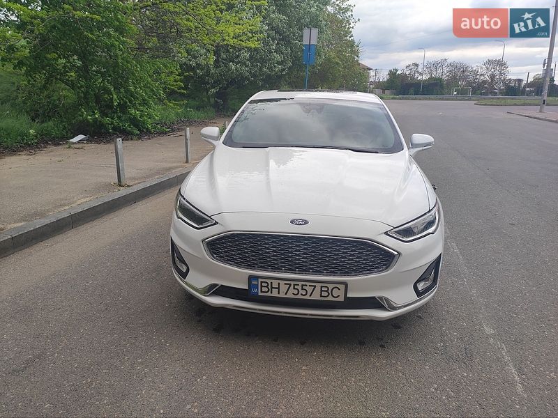 Седан Ford Fusion 2019 в Одессе