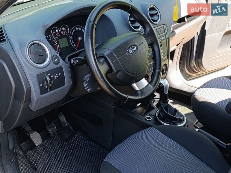 Хэтчбек Ford Fusion 2010 в Житомире
