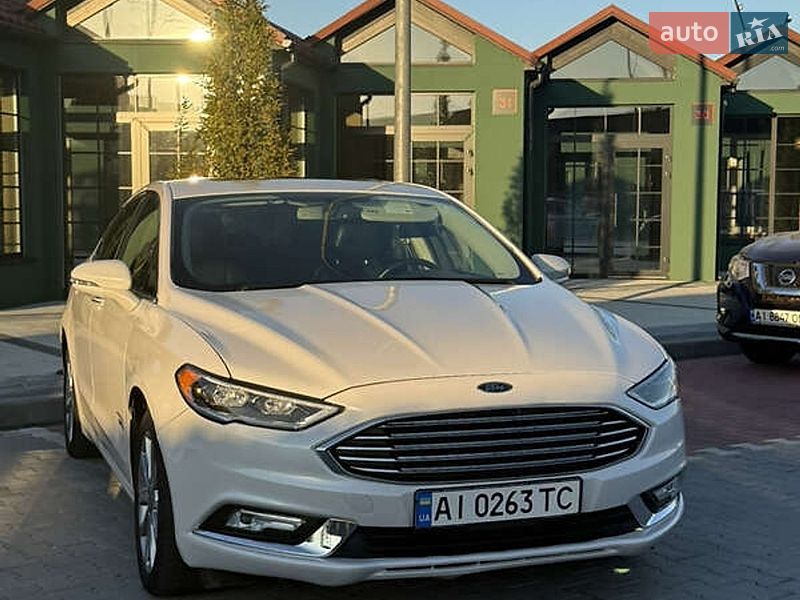 Седан Ford Fusion 2018 в Львове