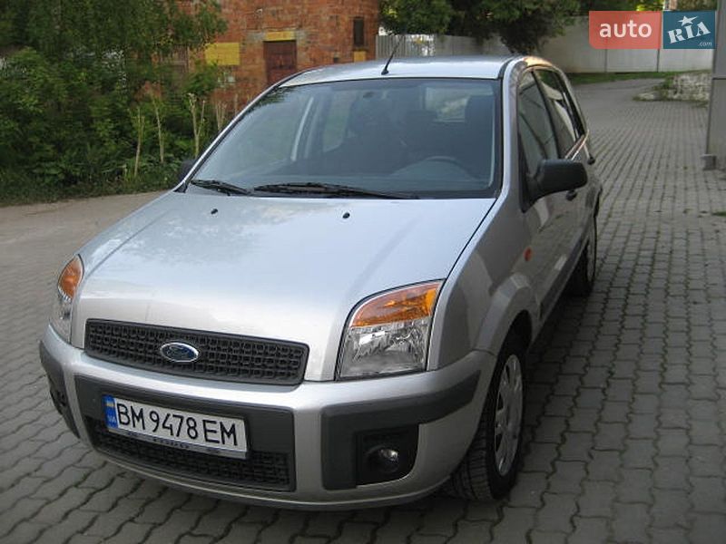Хэтчбек Ford Fusion 2009 в Черновцах