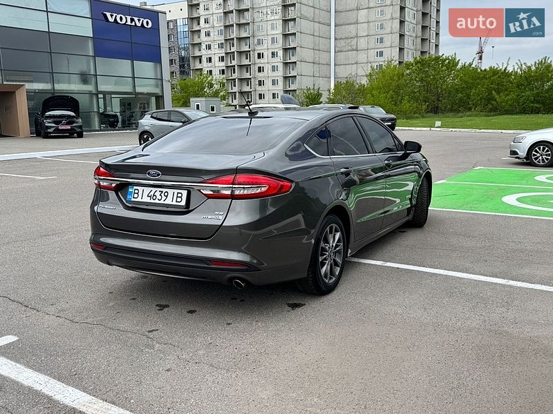 Седан Ford Fusion 2017 в Полтаві