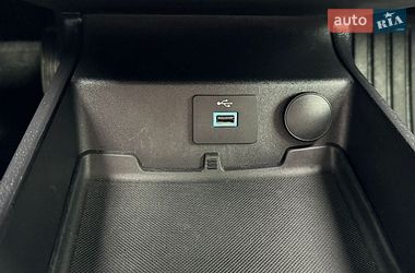 Седан Ford Fusion 2017 в Полтаві