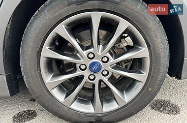 Седан Ford Fusion 2017 в Полтаві