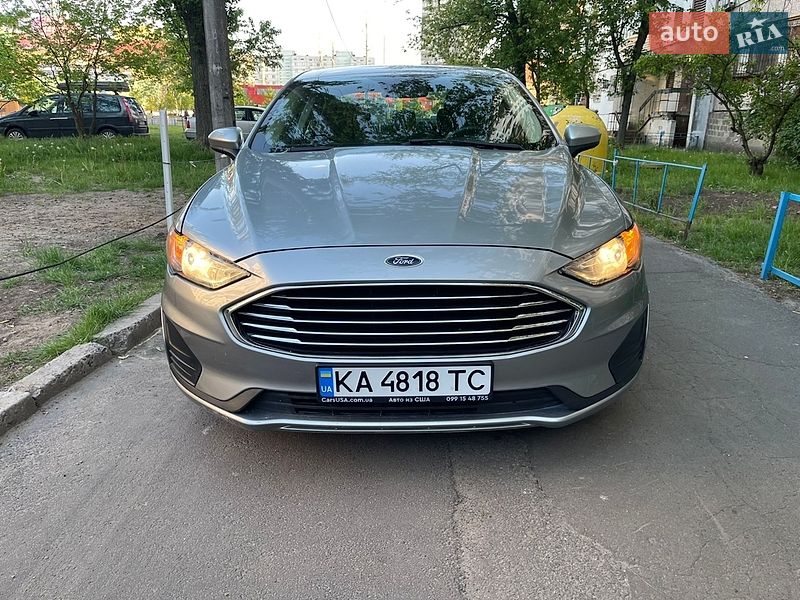 Ford Fusion 2020