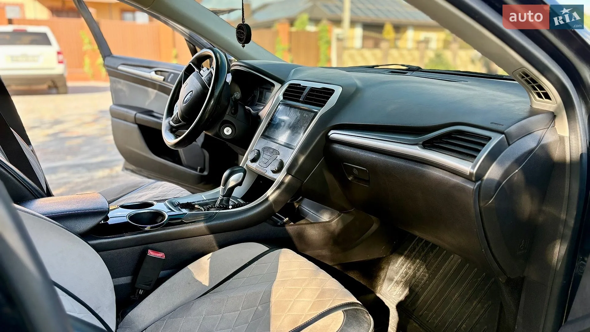 2013 Ford Fusion - мініатюра 11