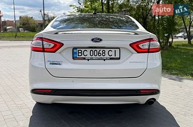 Седан Ford Fusion 2015 в Львове