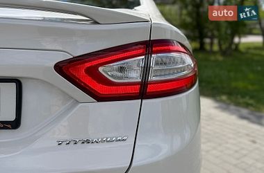 Седан Ford Fusion 2015 в Львове