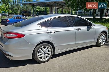 Седан Ford Fusion 2015 в Желтых Водах