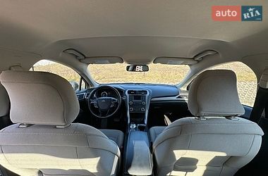 Седан Ford Fusion 2019 в Львове