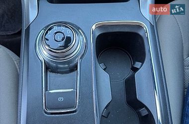 Седан Ford Fusion 2019 в Львове