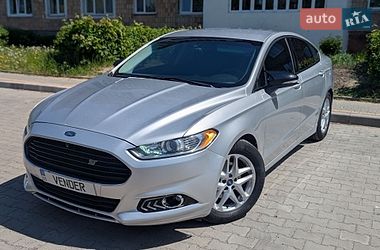 Седан Ford Fusion 2015 в Луцке