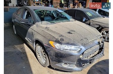 Седан Ford Fusion 2015 в Киеве фото 22 Седан Ford Fusion 2015 в Киеве