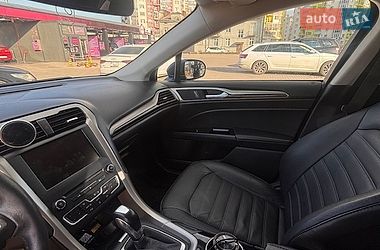 Седан Ford Fusion 2015 в Львове