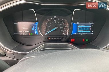 Седан Ford Fusion 2017 в Львове