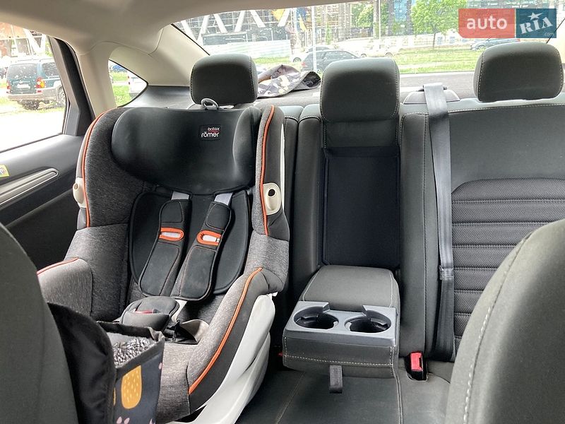 Седан Ford Fusion 2017 в Львове