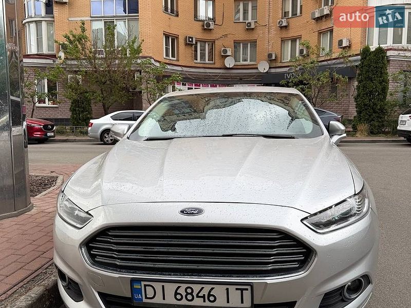 Седан Ford Fusion 2015 в Києві
